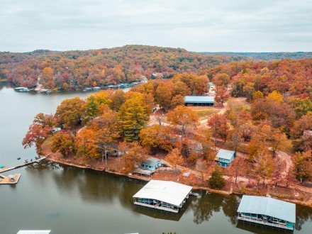 70 North Shore Resort, Eldon, MO 65026