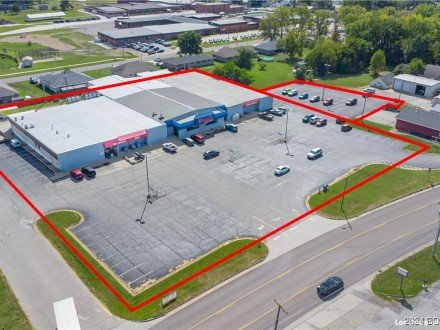 1002 Aurora, Eldon, MO 65026