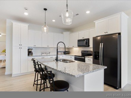 1035 Topsider, Osage Beach, MO 65065