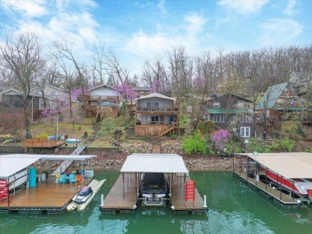 43 Glen Meadows, Linn Creek, MO 65052