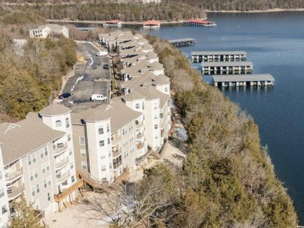 1407 Rocky Shore, Kimberling City, MO 65686