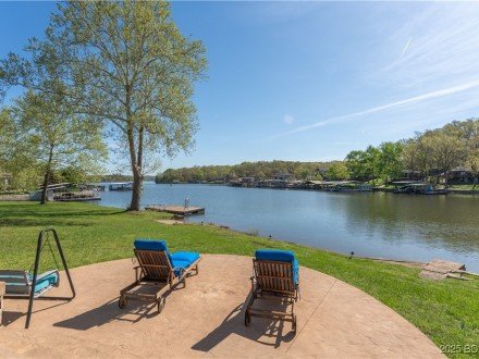 394 Woodland Heights, Sunrise Beach, MO 65079