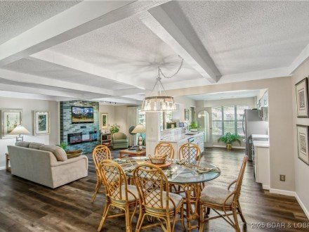 320 Waters Edge, Lake Ozark, MO 65049