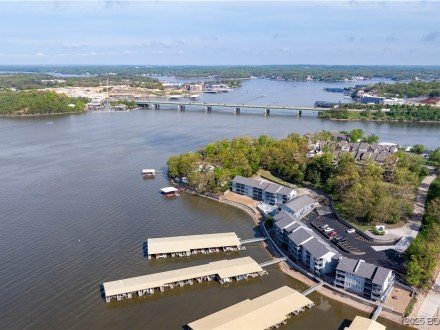 808 Kersten Way, Osage Beach, MO 65065