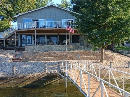 50 Shannon, Sunrise Beach, MO 65079