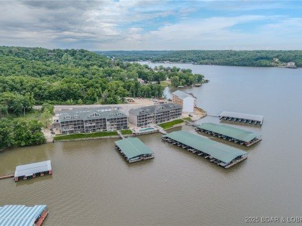 245 Plaza Beach, Camdenton, MO 65020