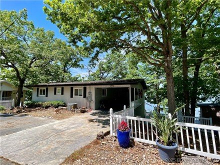 71 Mitchell, Lake Ozark, MO 65049