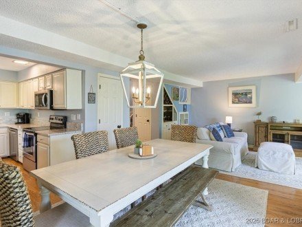 241 Shell Bay, Linn Creek, MO 65052