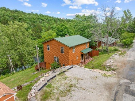 721 Shore Road, Powersite, MO 65731