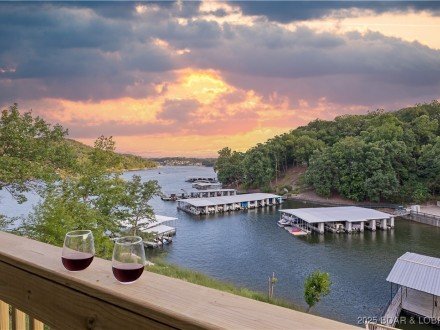 68 Sac, Lake Ozark, MO 65049