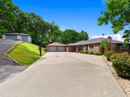 192 Bobcat, Cape Fair, MO 65624