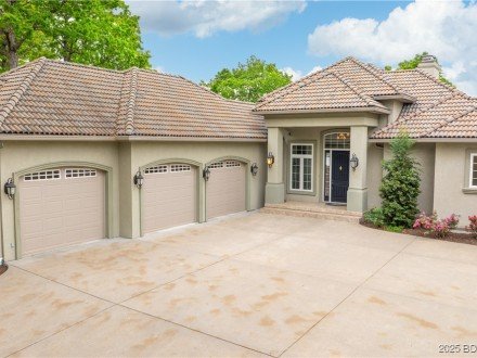 207 Buck Deer, Camdenton, MO 65020