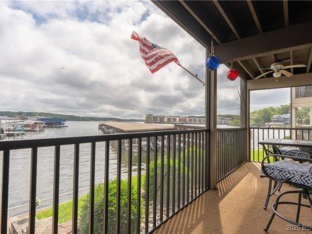 1562 Harbor Point, Osage Beach, MO 65065