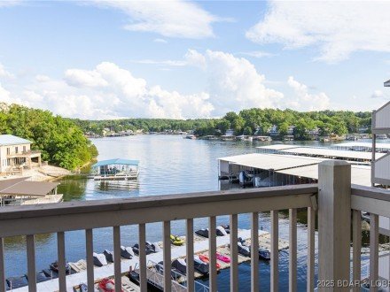 46 Aqua Fin, Lake Ozark, MO 65049