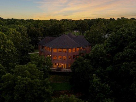 7906 Farm Road 94, Willard, MO 65781