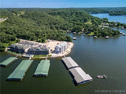 290 Plaza Beach, Camdenton, MO 65020