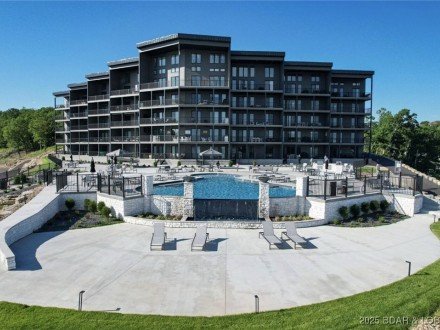 182 Vintage, Four Seasons, MO 65049