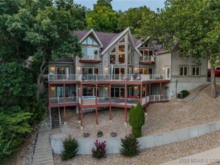 196 Sylvan Hills, Linn Creek, MO 65052