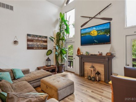 960 Spring Cove, Sunrise Beach, MO 65079