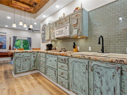 960 Spring Cove, Sunrise Beach, MO 65079