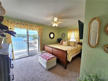 19524 Blossom Pointe, Rocky Mount, MO 65072