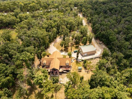 1615 Rustic Acres, Kirbyville, MO 65679