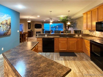 1200 Lands End, Osage Beach, MO 65065