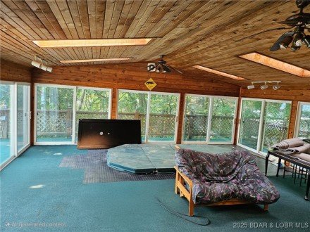 30 Aurora, Sunrise Beach, MO 65079