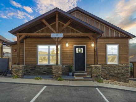 340 Settlers Cove, Kimberling City, MO 65686