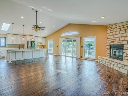 584 Woodland, Linn Creek, MO 65052