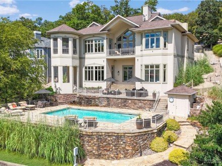 775 Grandview, Porto Cima, MO 65079