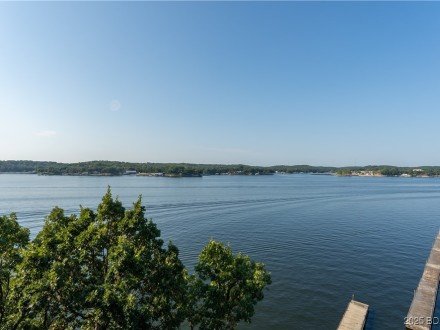 320 Regatta Bay, Lake Ozark, MO 65049
