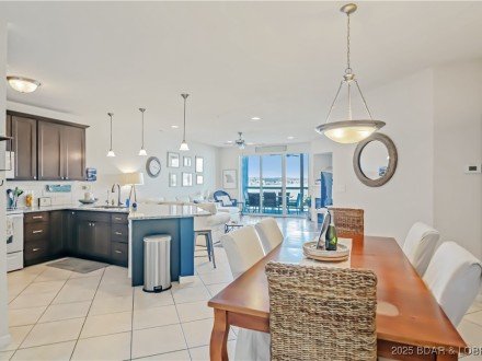 1200 Lands End, Osage Beach, MO 65065