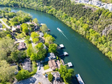 158 River Point, Hollister, MO 65672