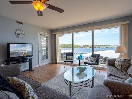 875 Parkside, Osage Beach, MO 65065