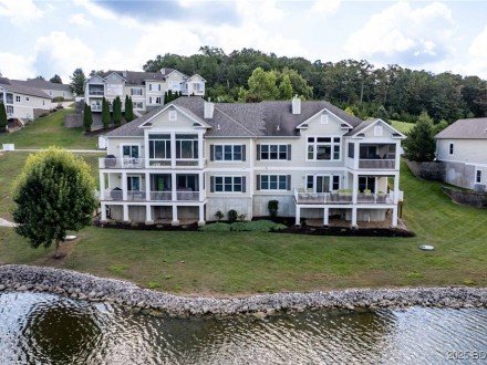113 Pebble Beach, Four Seasons, MO 65049