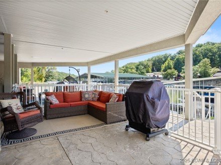 256 Riviera, Sunrise Beach, MO 65079