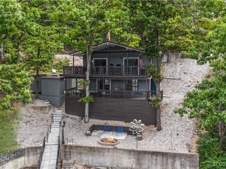 31220 See View, Rocky Mount, MO 65072