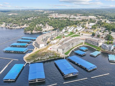 1210 Lands End, Osage Beach, MO 65065