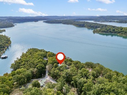 486 Ice Box Cove, Galena, MO 65656