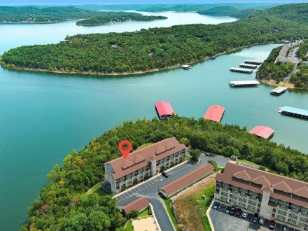 228 Seven Cove Lane, Kimberling City, MO 65686