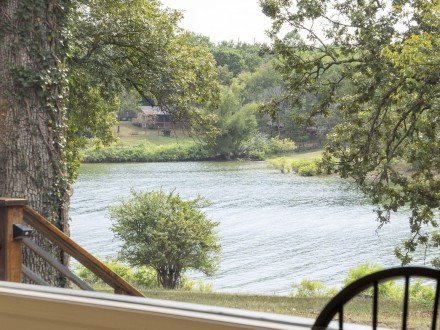 220 Bittersweet, Kimberling City, MO 65686