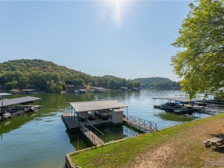 70 Amber, Sunrise Beach, MO 65079