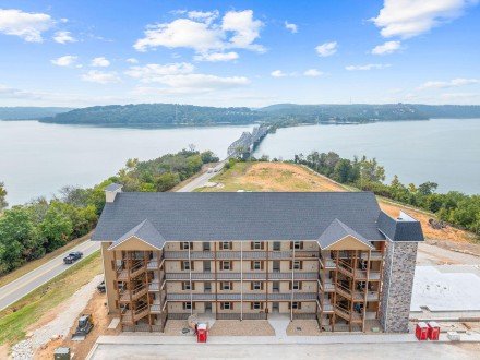 74 Bridgewater, Kimberling City, MO 65686