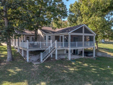 236 Boot, Camdenton, MO 65020