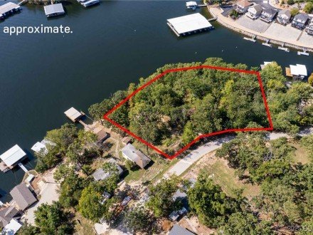 438 Shawnee, Sunrise Beach, MO 65079