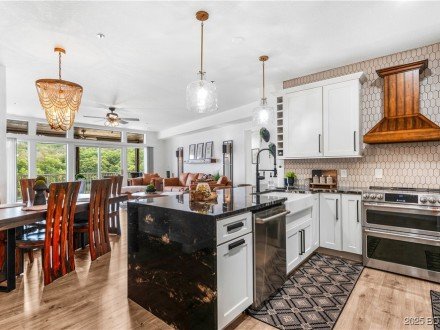 611 Lazy Days, Osage Beach, MO 65065