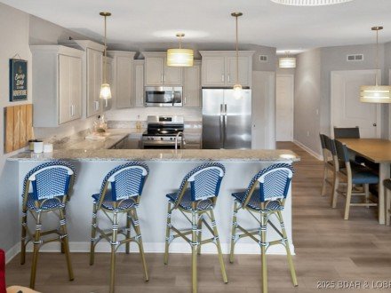 186 Sunset Palms, Camdenton, MO 65020