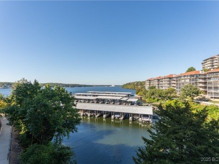 184 Palisades Condo, Lake Ozark, MO 65049