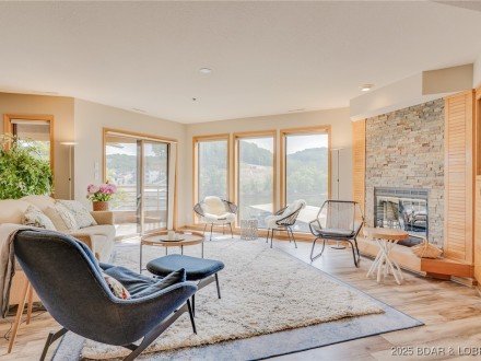 120 Cedar, Lake Ozark, MO 65049